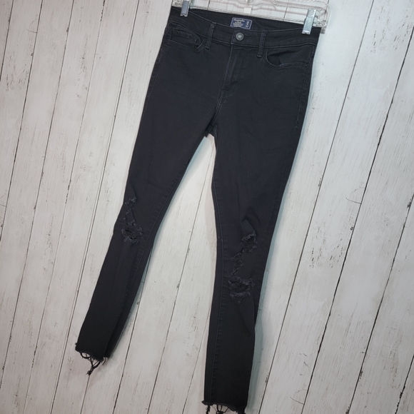 Abercrombie & Fitch Harper Low Rise Super Skinny Jeans Womens 25/0 Short Black. - Picture 2 of 8